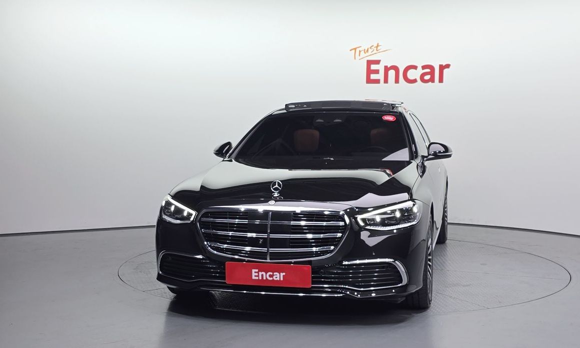 Mercedes-Benz S-Class 2024