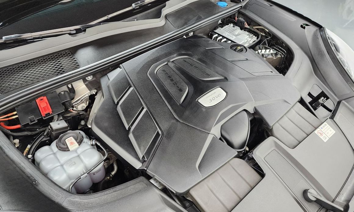 Porsche Cayenne 2023