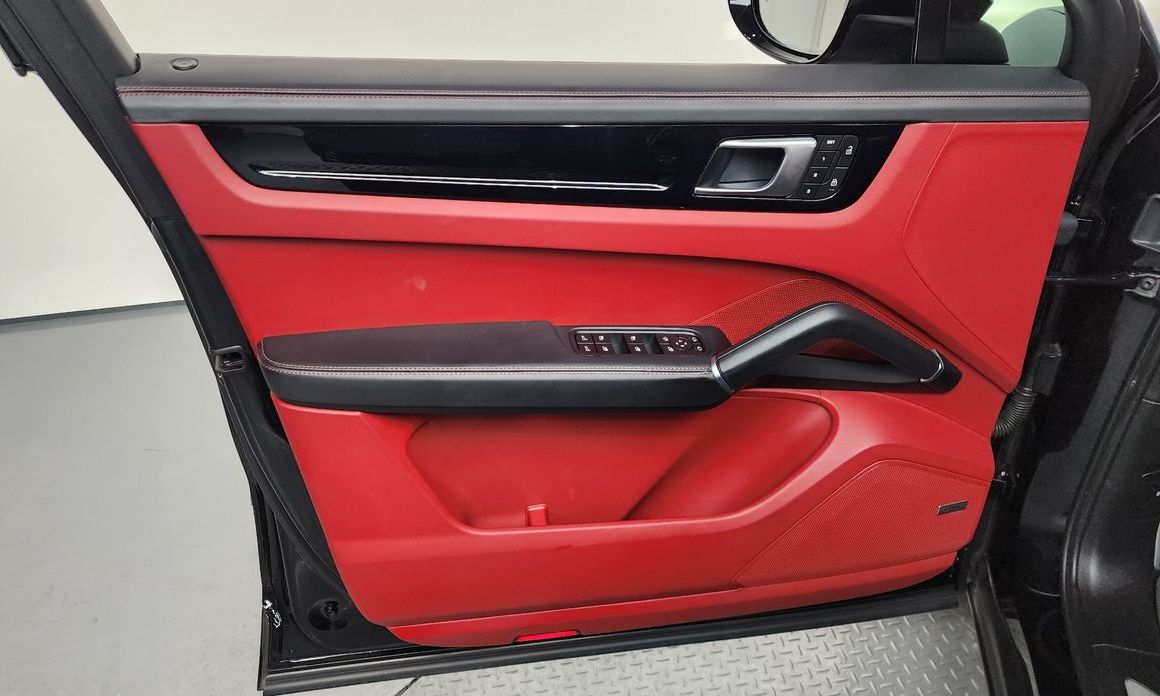 Porsche Cayenne 2023