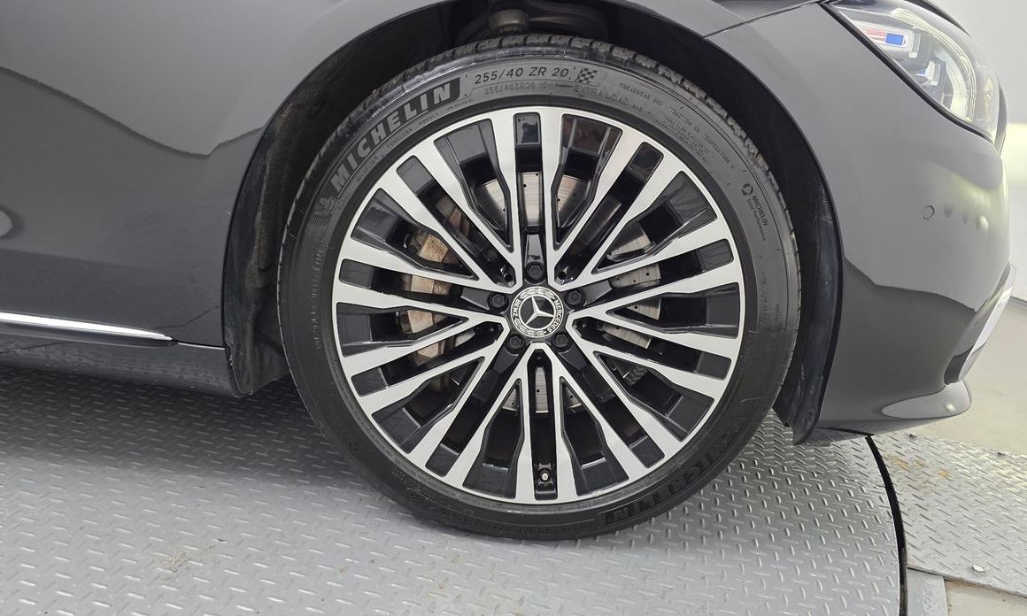 Mercedes-Benz S-Class 2023
