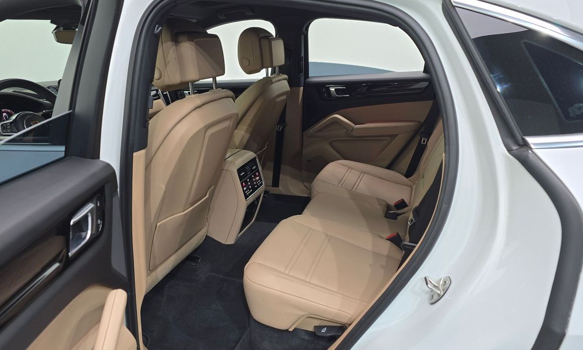 Porsche Cayenne 2023