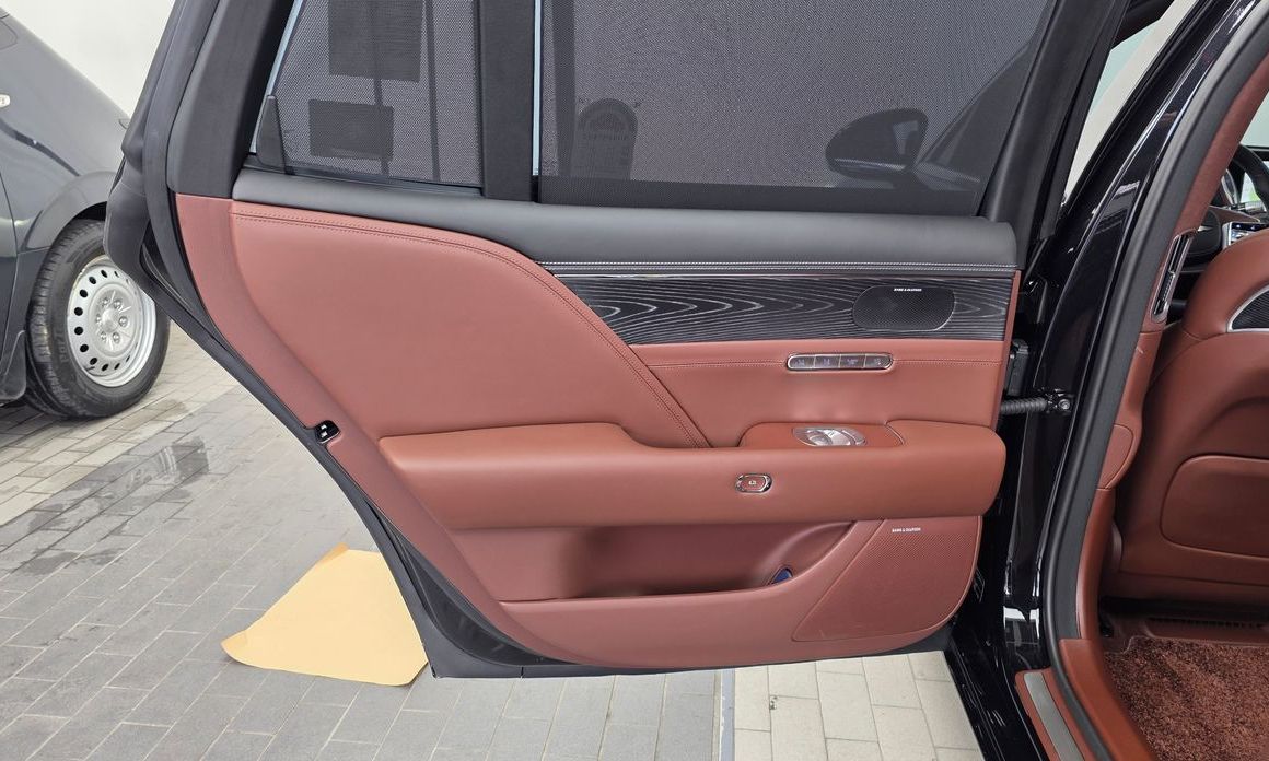 Genesis G90 2025