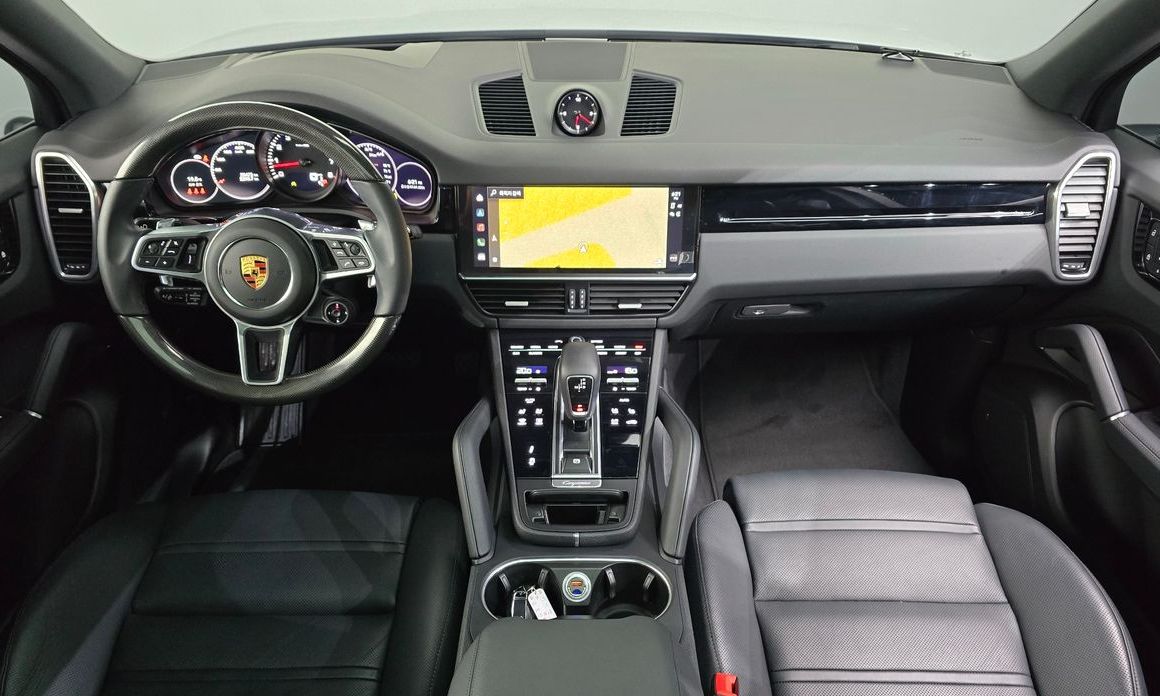 Porsche Cayenne 2022