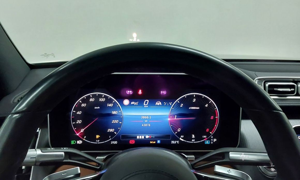 Mercedes-Benz S-Class 2023