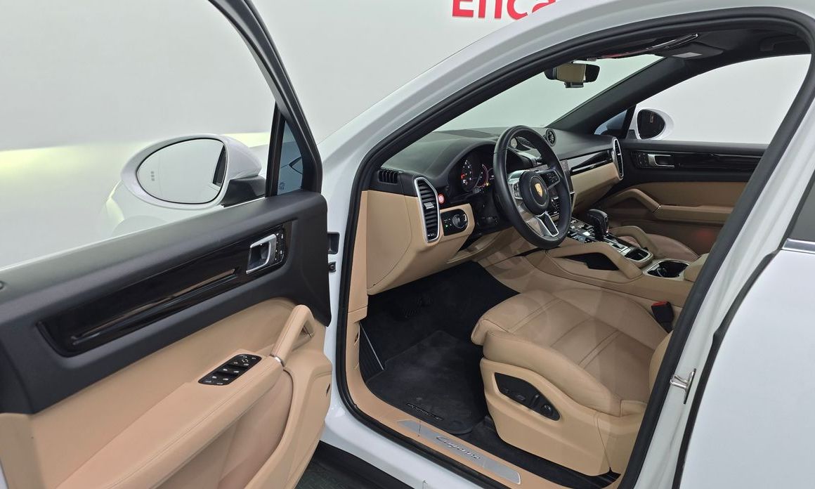 Porsche Cayenne 2023
