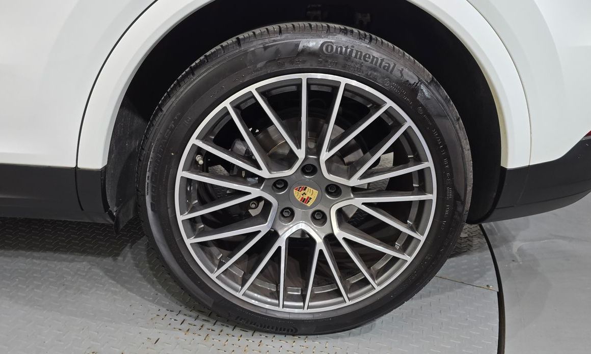 Porsche Cayenne 2023