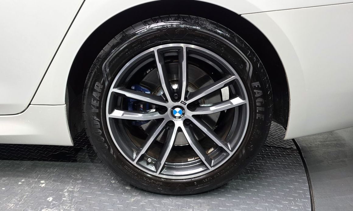 BMW 5-Series 2022