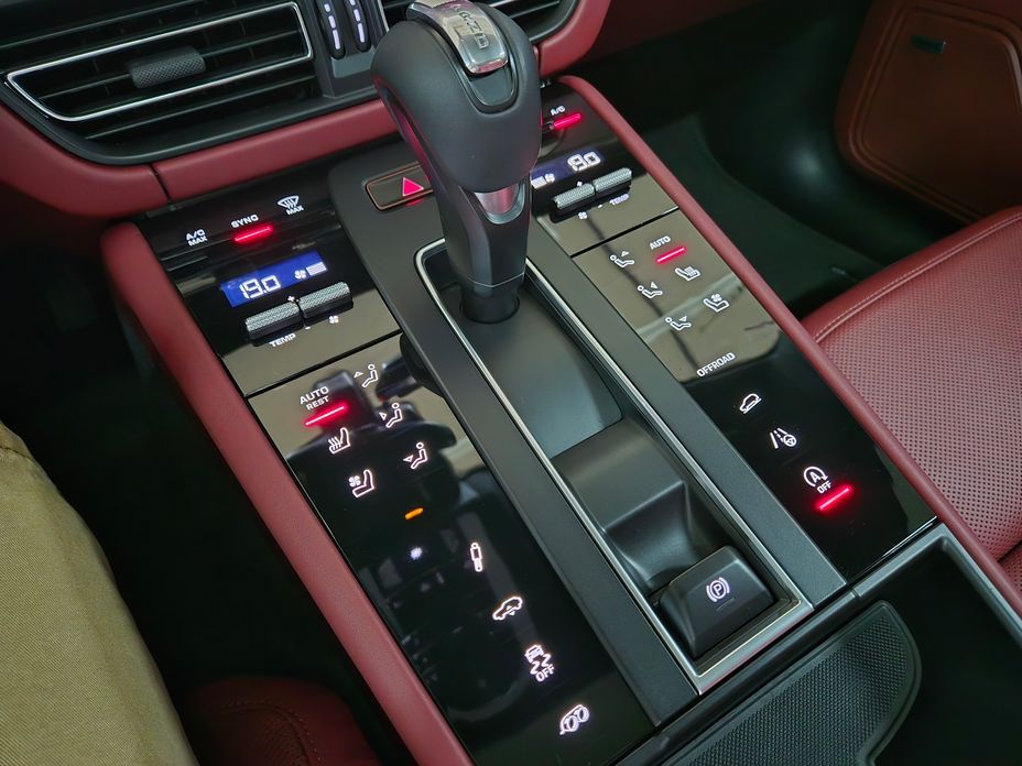 Porsche Macan 2022