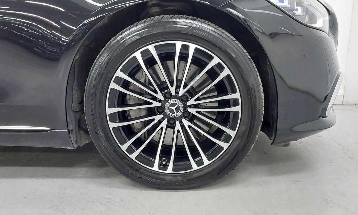 Mercedes-Benz S-Class 2023