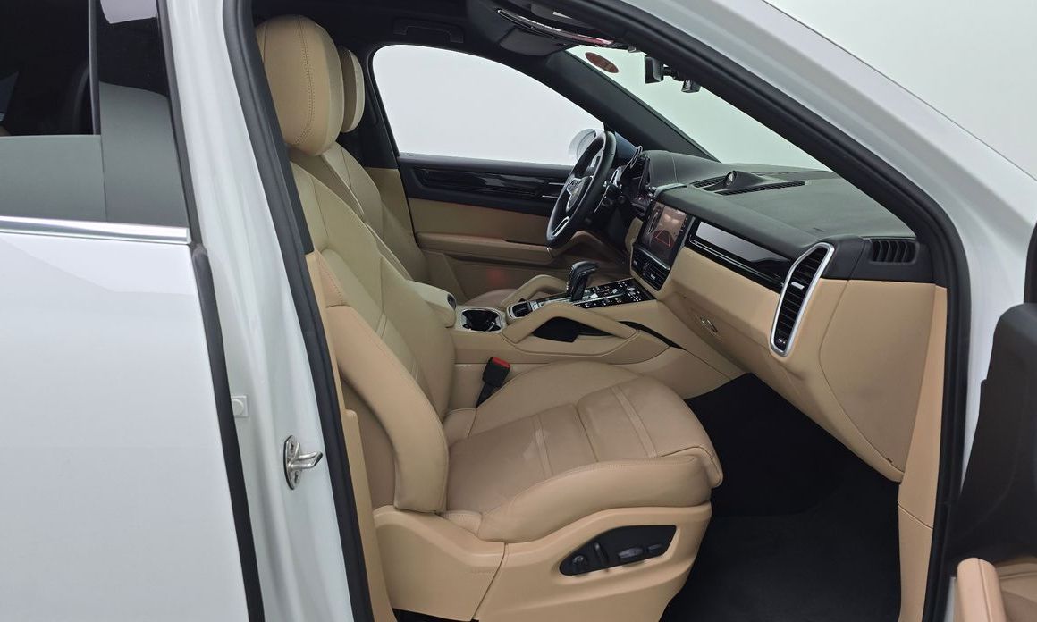 Porsche Cayenne 2023