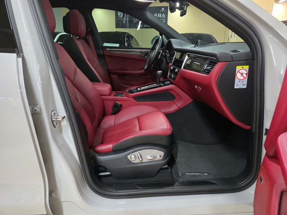 Porsche Macan 2022