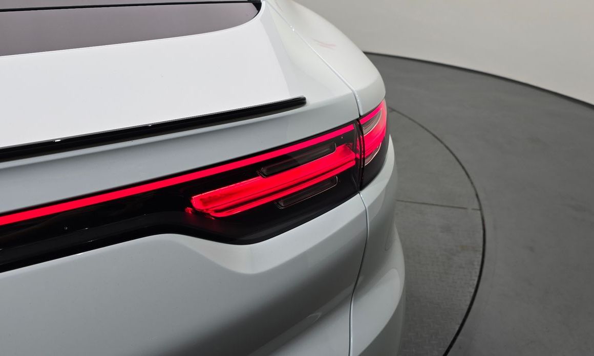 Porsche Cayenne 2023