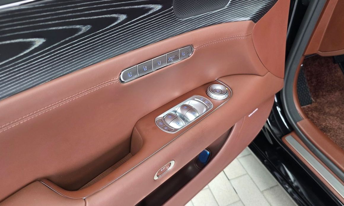 Genesis G90 2025