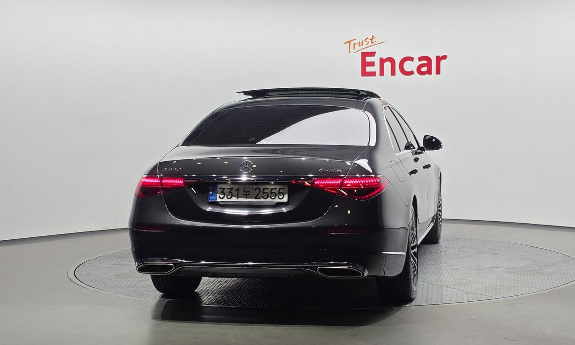 Mercedes-Benz S-Class 2023