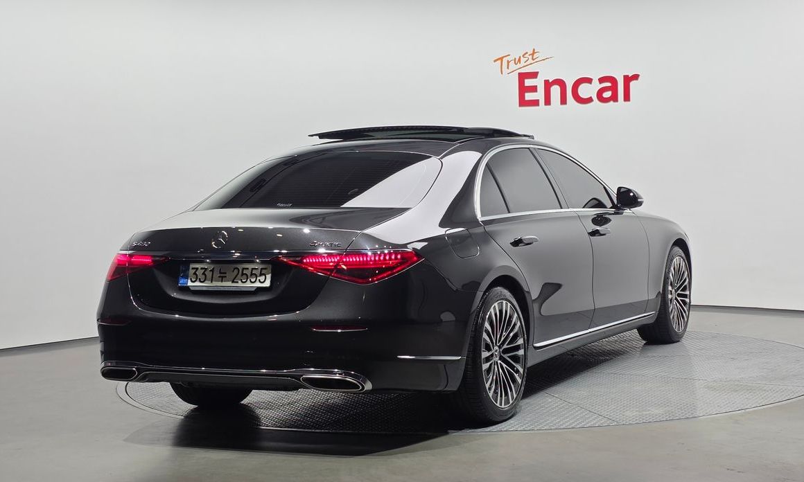 Mercedes-Benz S-Class 2023