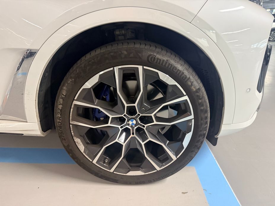 BMW X7 2024