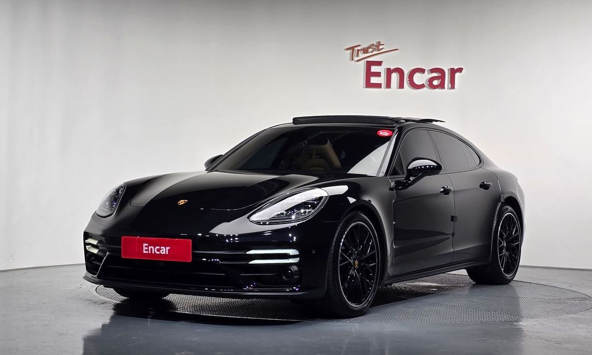 Porsche Panamera 2022