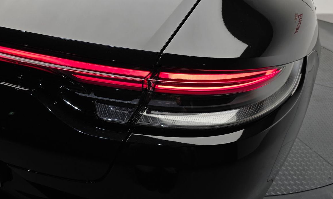 Porsche Panamera 2022