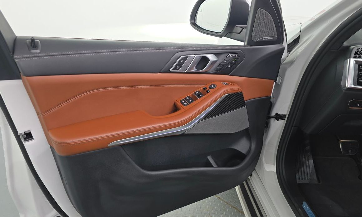 BMW X7 2025