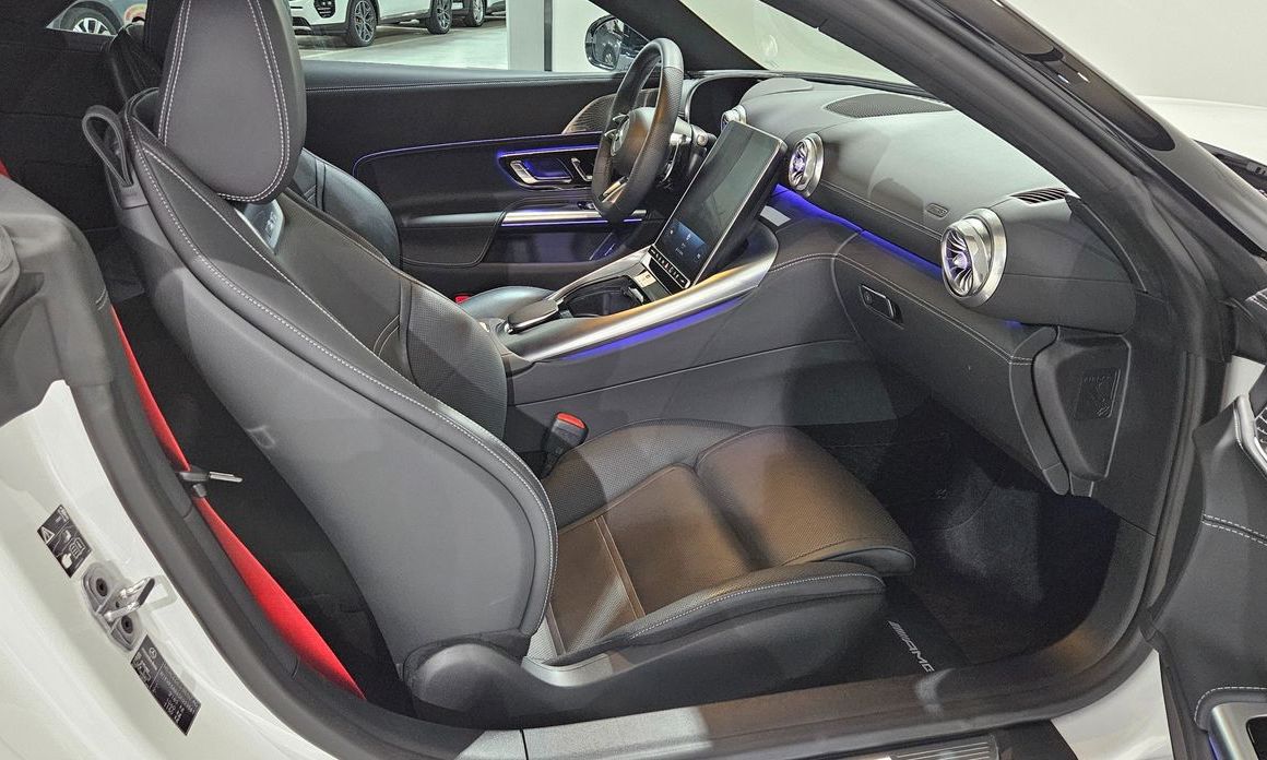 Mercedes-Benz SL-Class 2025