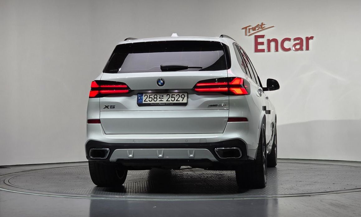 BMW X5 2024