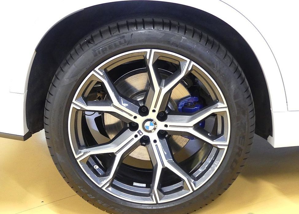 BMW X5 2025