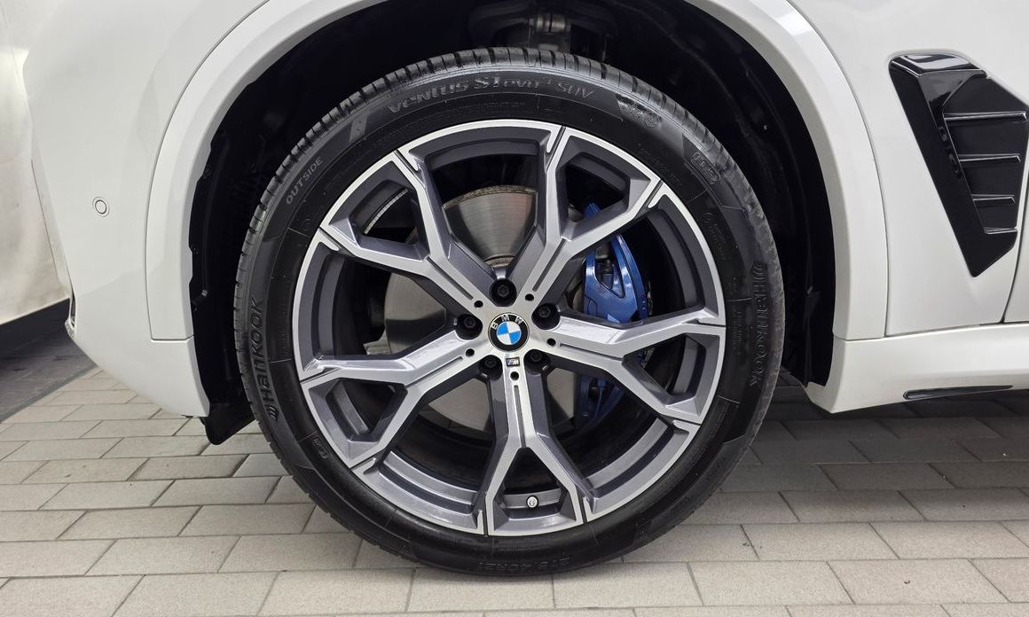 BMW X5 2024