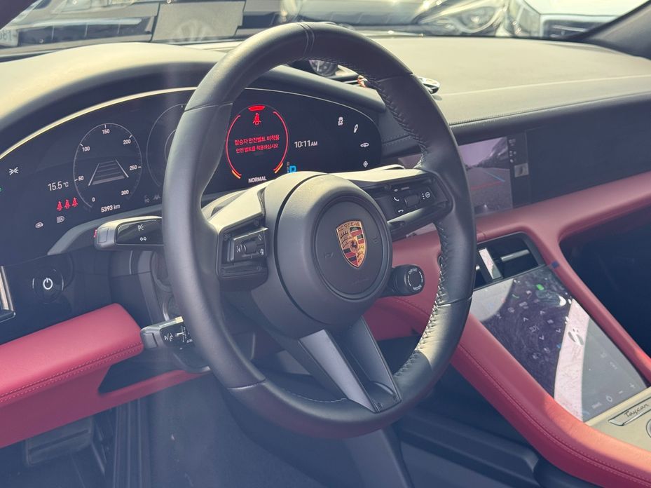 Porsche Taycan 2024