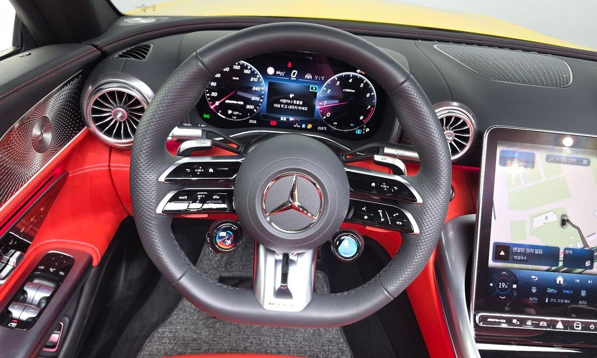 Mercedes-Benz SL-Class 2025