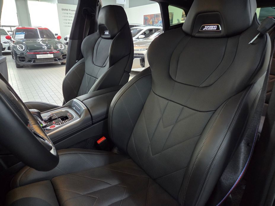 BMW XM 2024