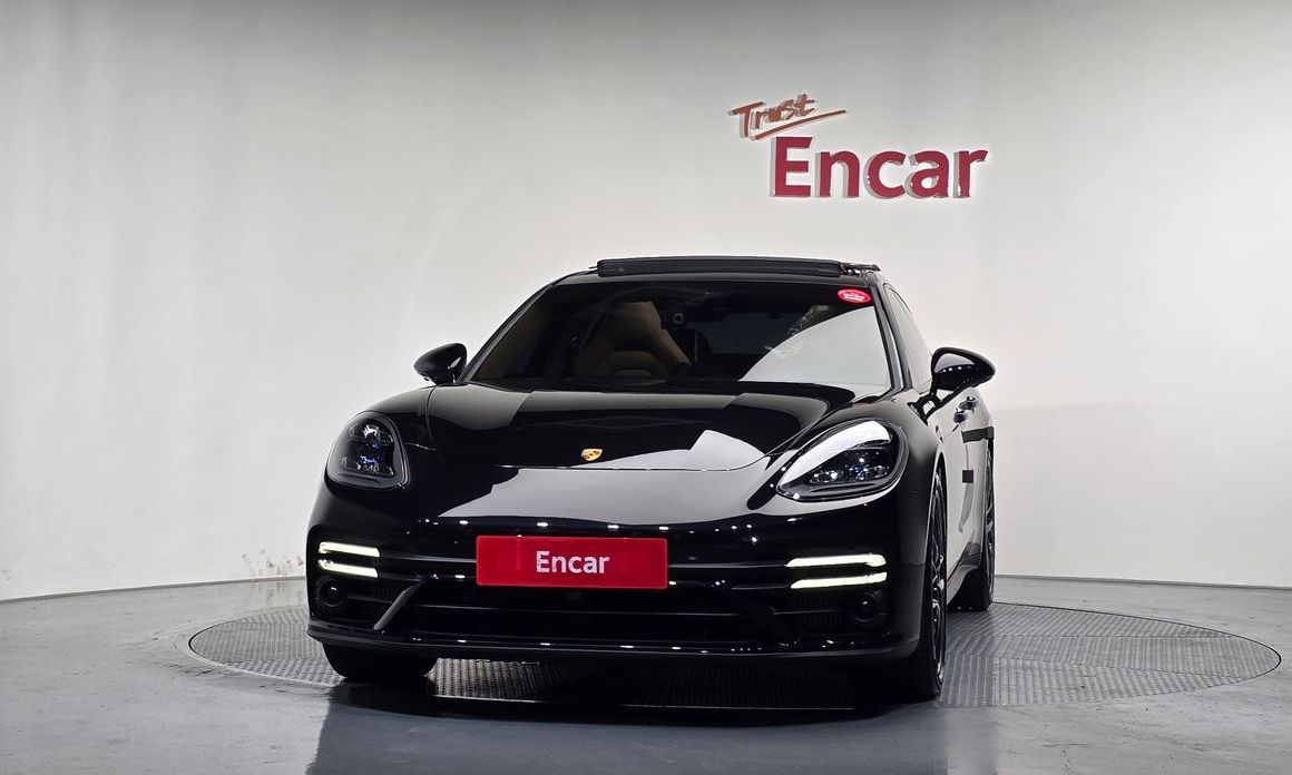 Porsche Panamera 2022