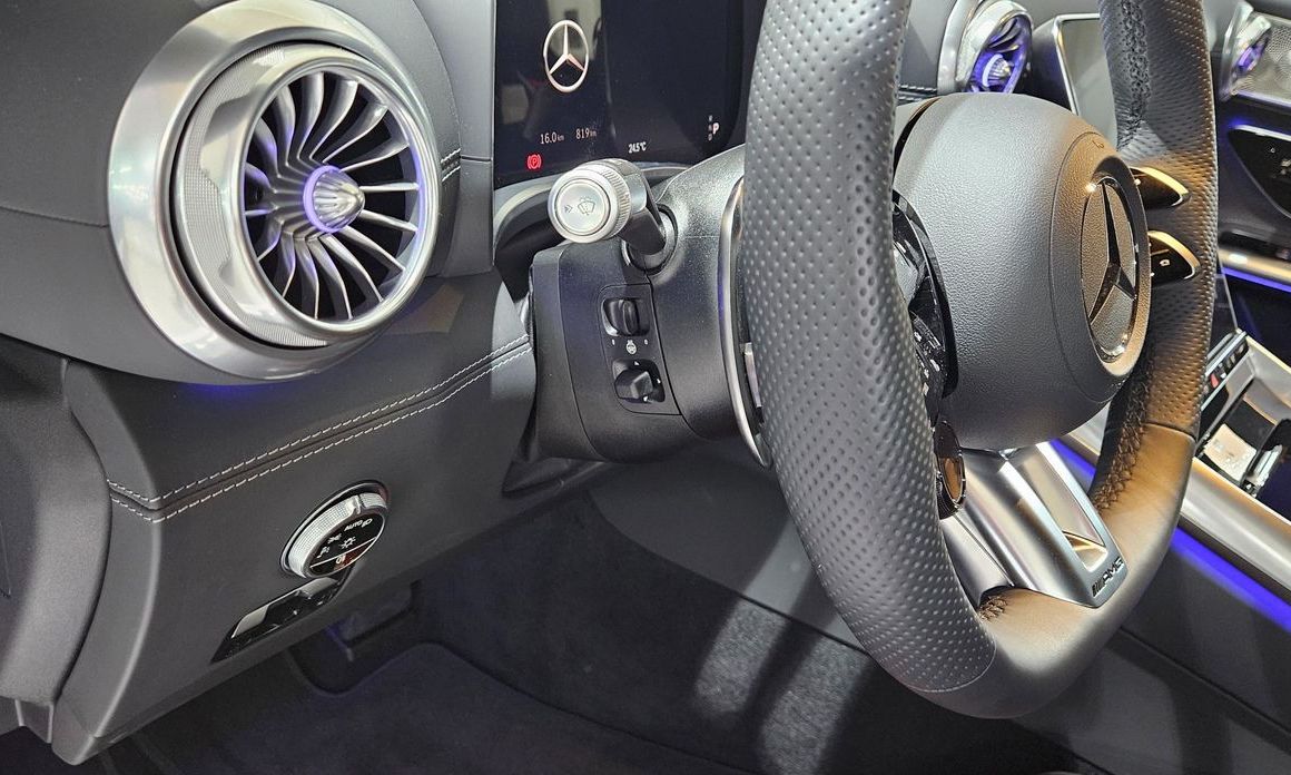 Mercedes-Benz SL-Class 2025
