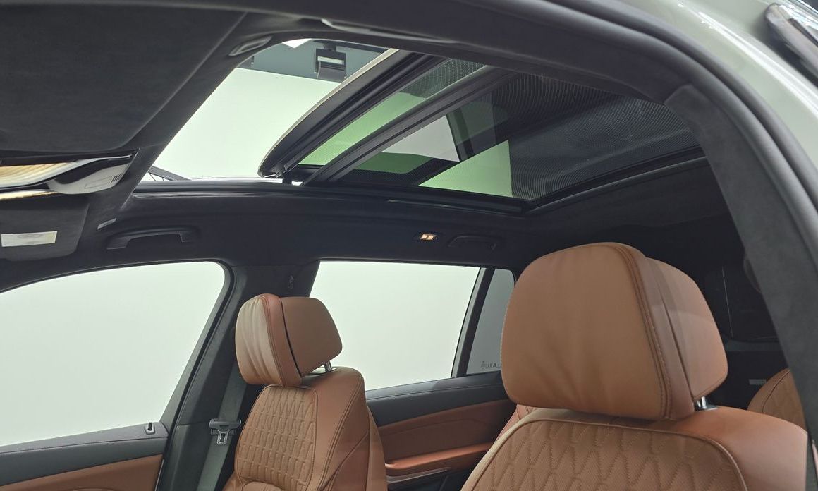 BMW X7 2025