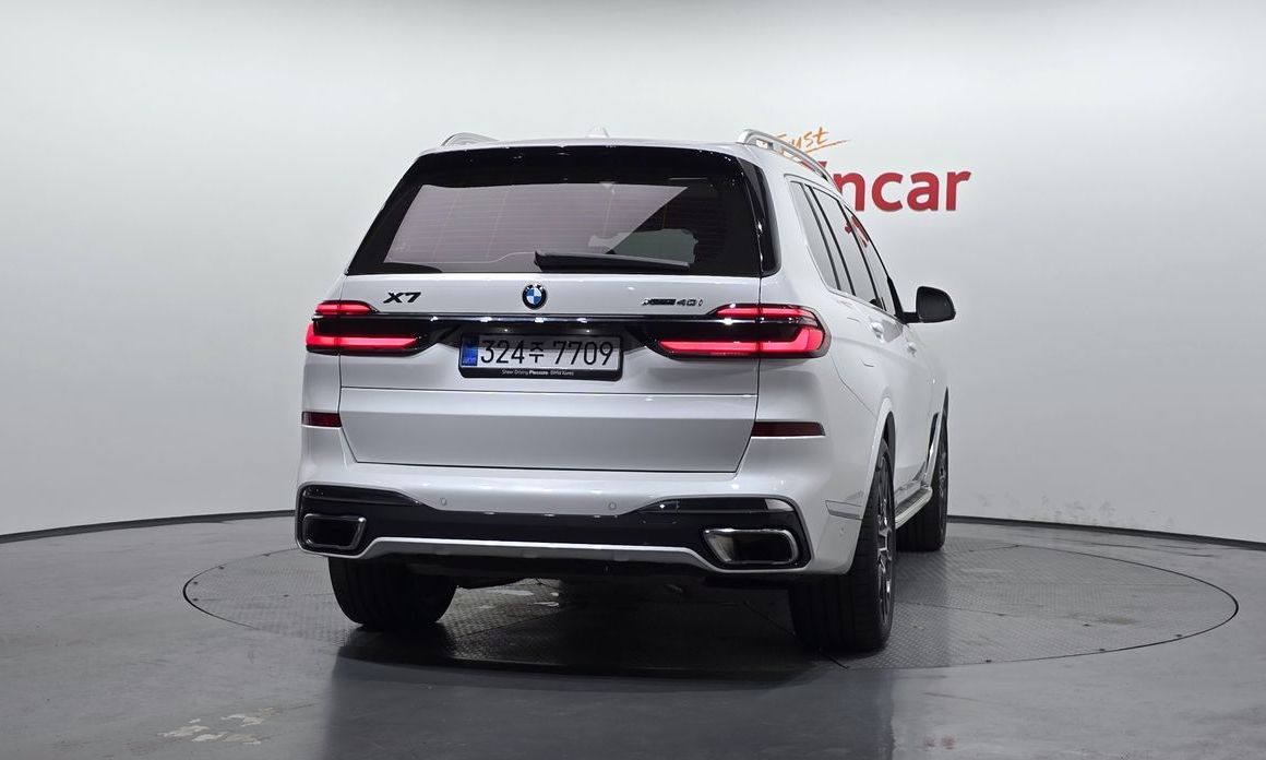 BMW X7 2025