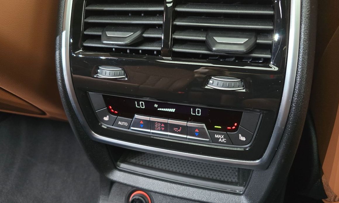 BMW X7 2025