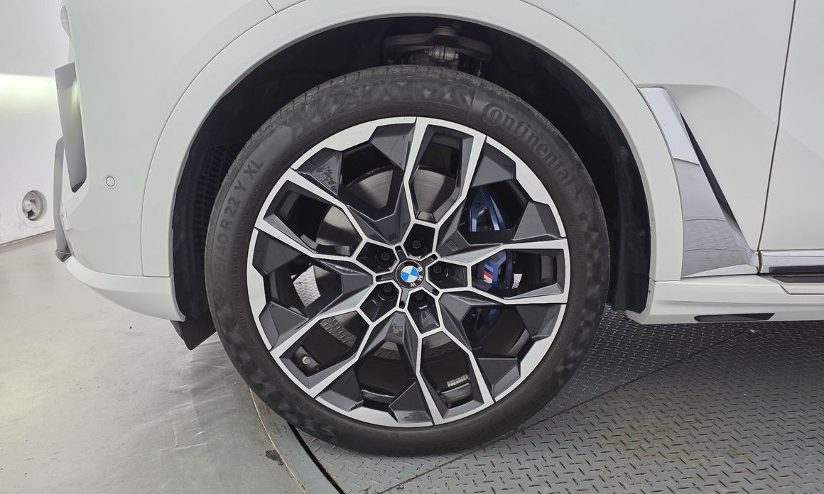 BMW X7 2024