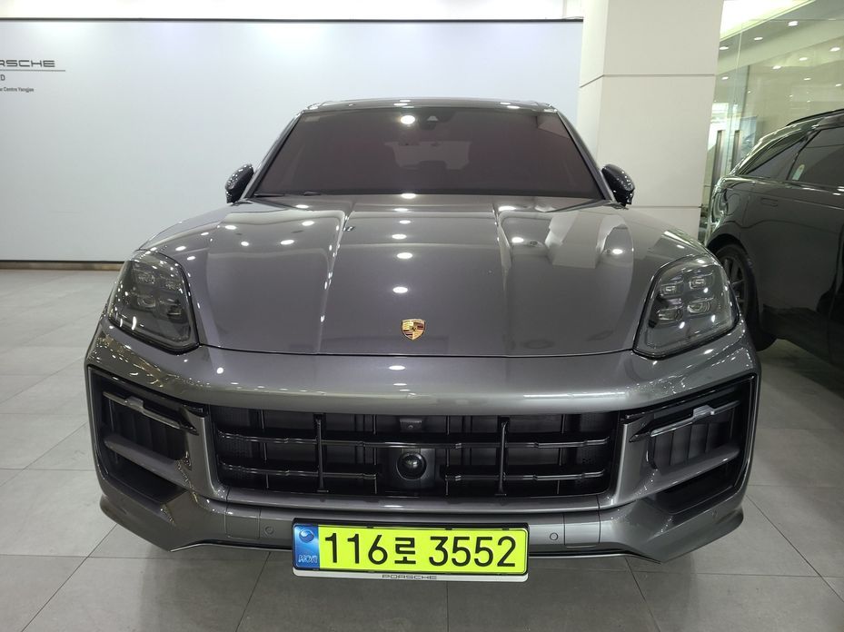 Porsche Cayenne 2025