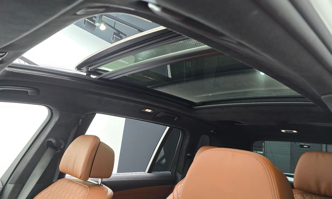 BMW X7 2025
