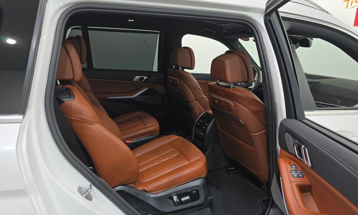 BMW X7 2025