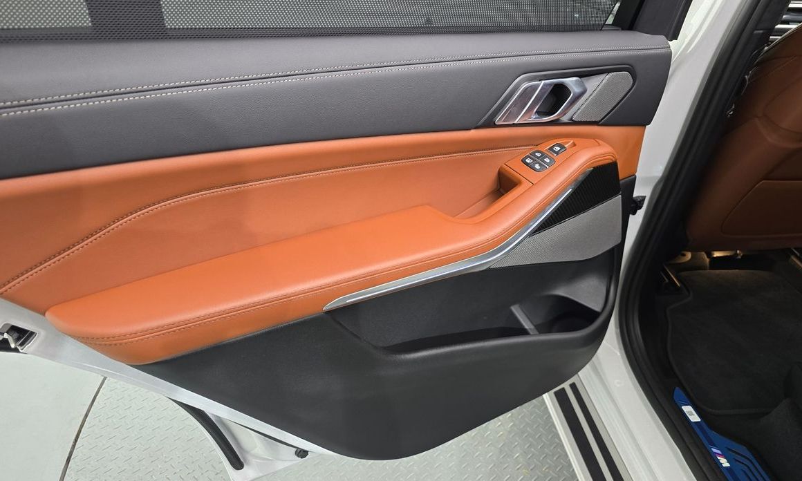 BMW X7 2025