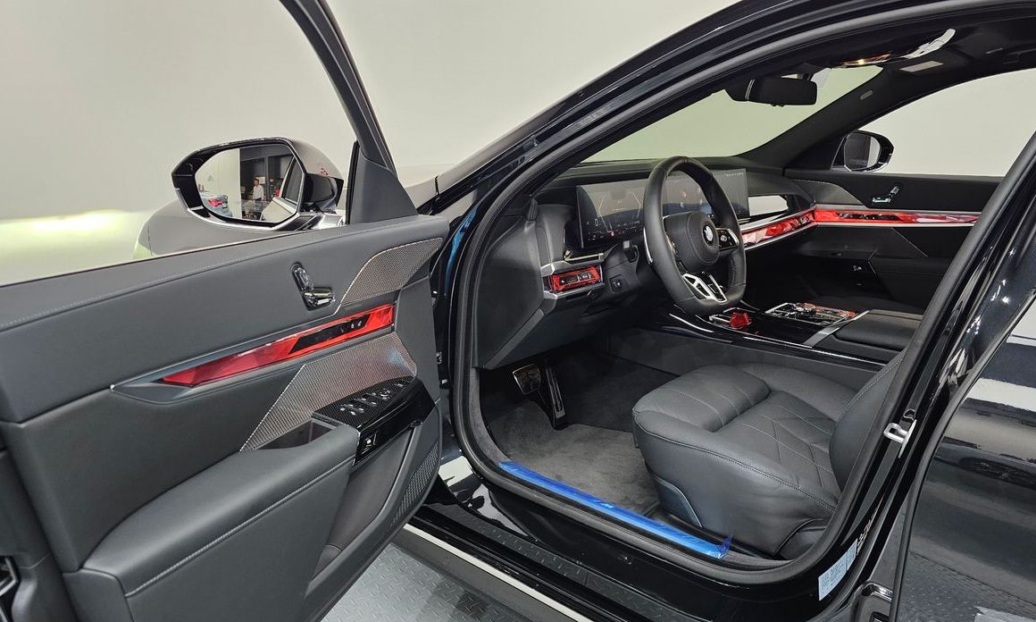 BMW 7-Series 2025