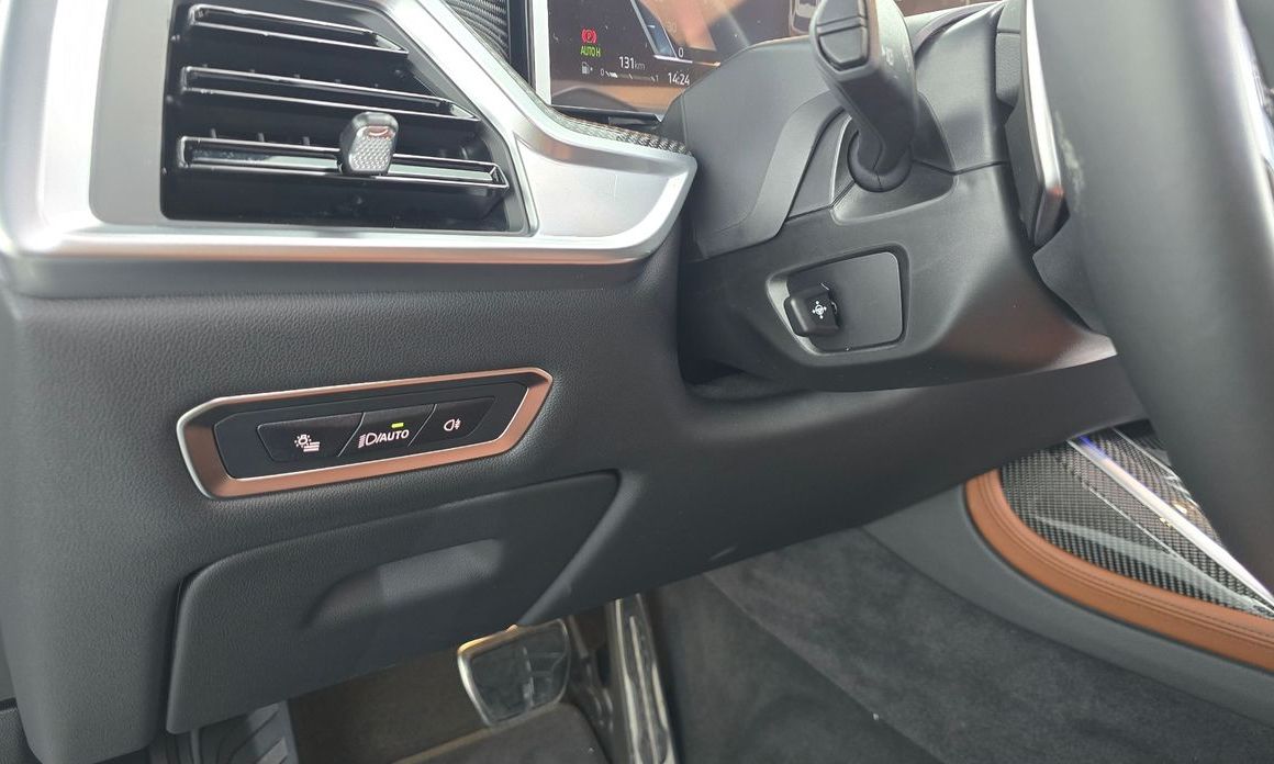 BMW X7 2025