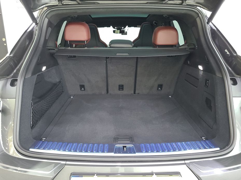 Porsche Cayenne 2025