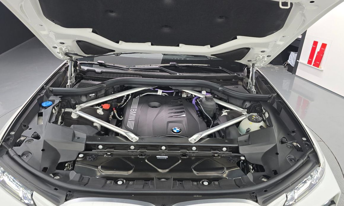 BMW X7 2025