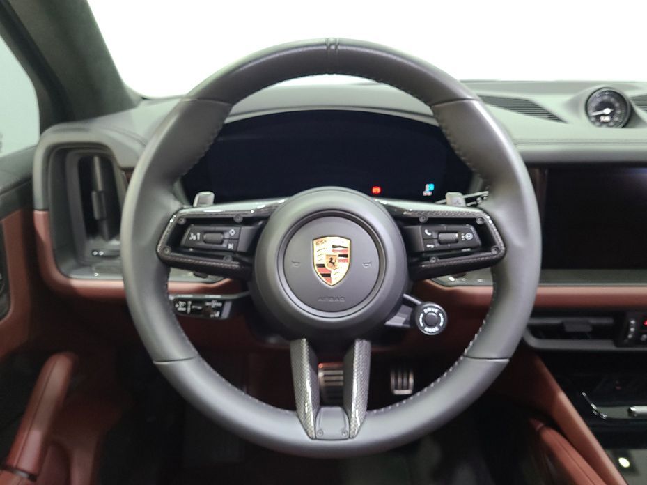 Porsche Cayenne 2025