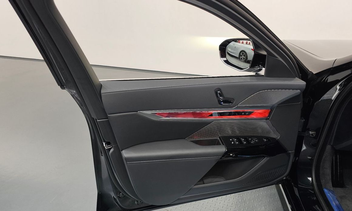 BMW 7-Series 2025