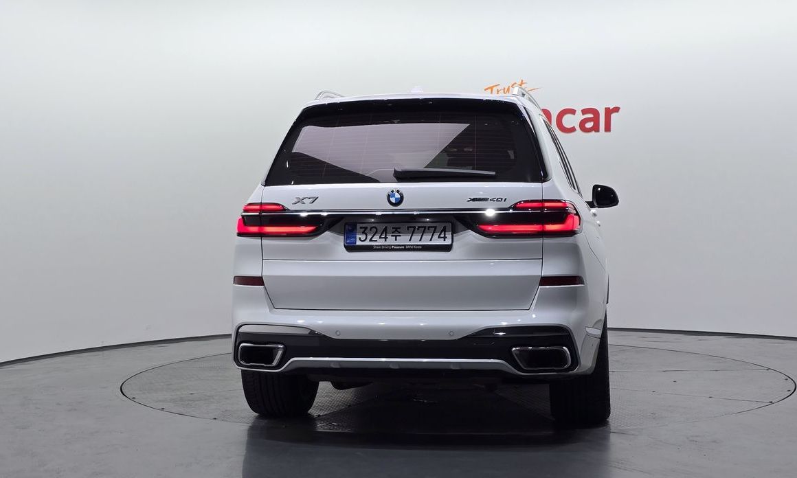 BMW X7 2025