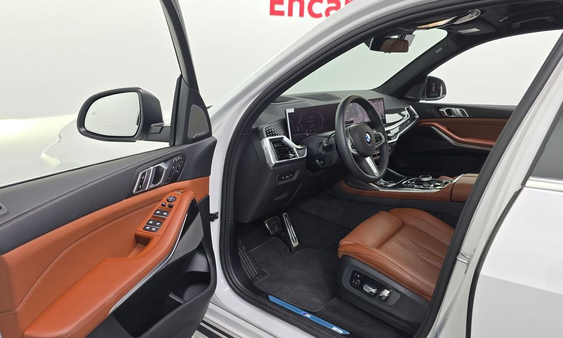 BMW X7 2025