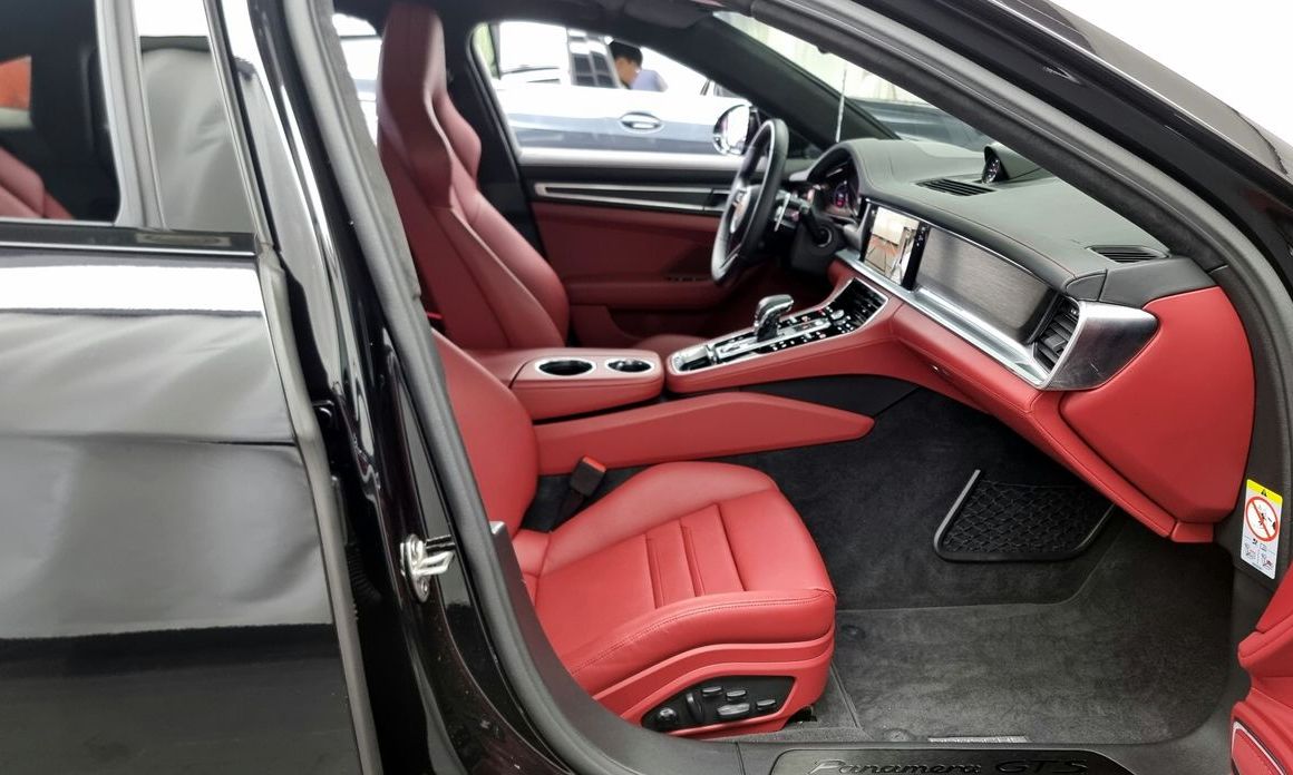 Porsche Panamera 2023