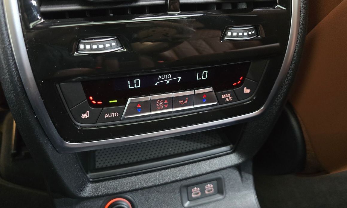 BMW X7 2025